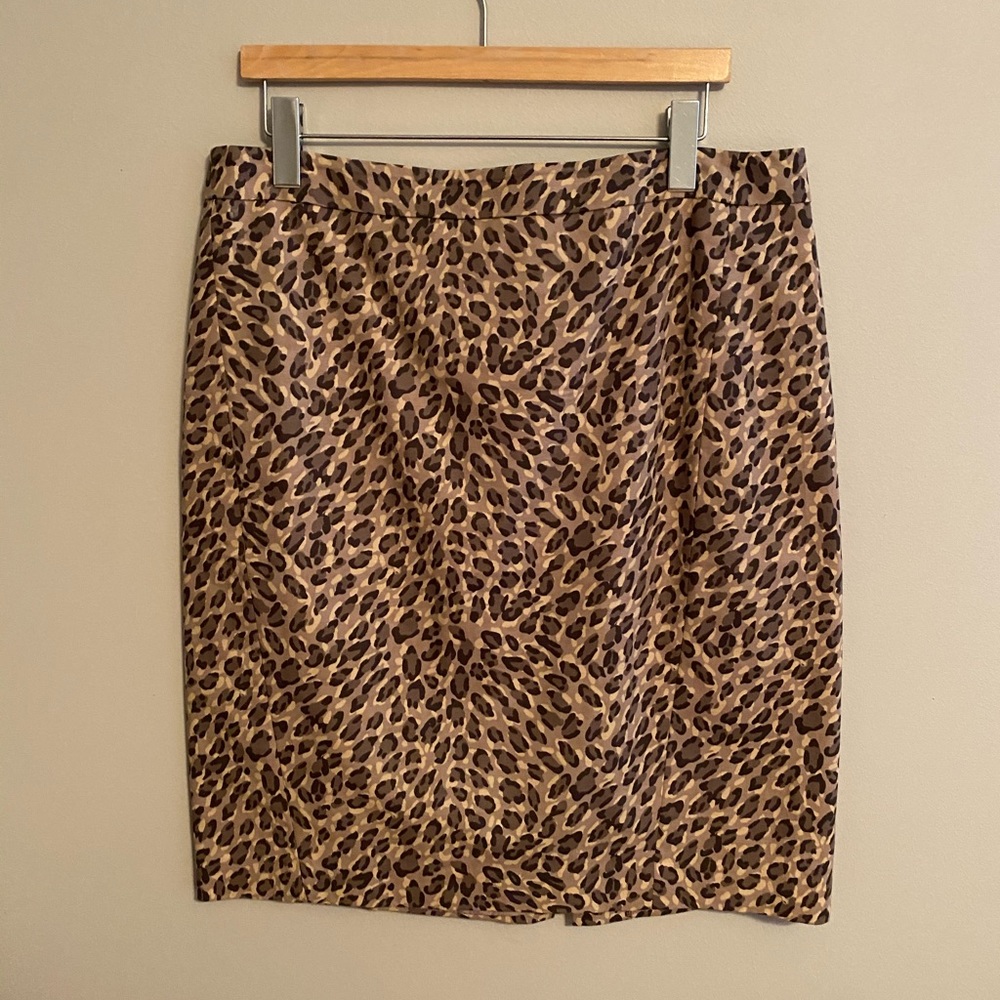 Muted Leopard print skirt